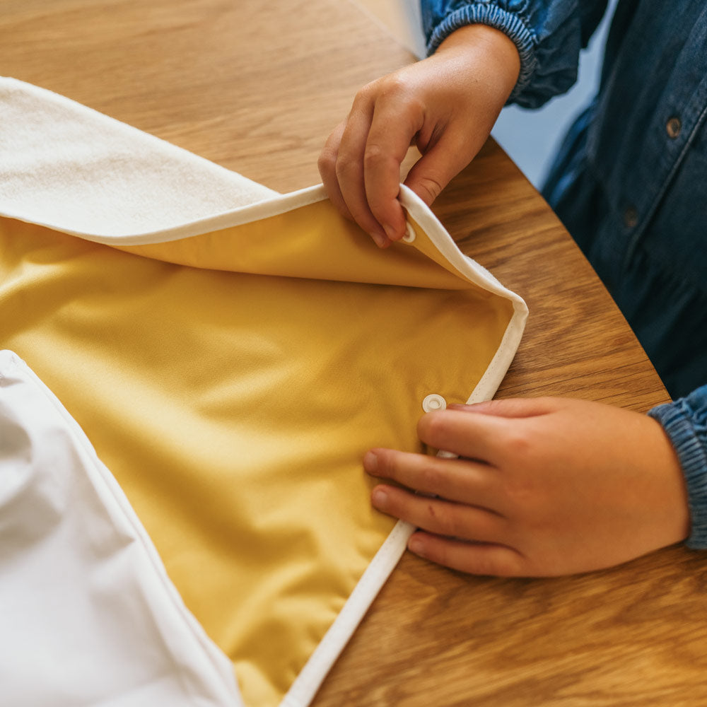 Sleeve Bib