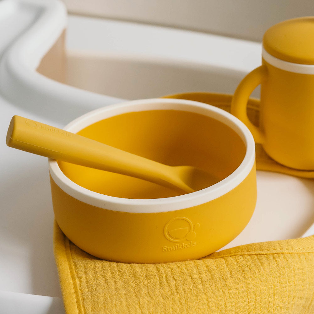 Silicone children’s bowl with spoon