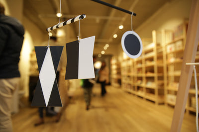 The world in black and white: The Munari mobile