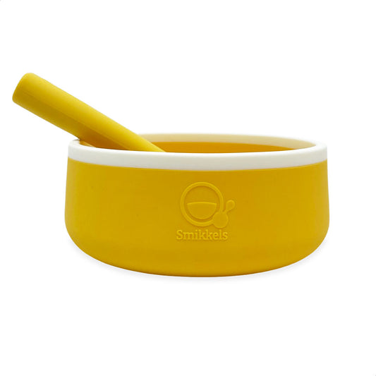 Silicone children’s bowl with spoon
