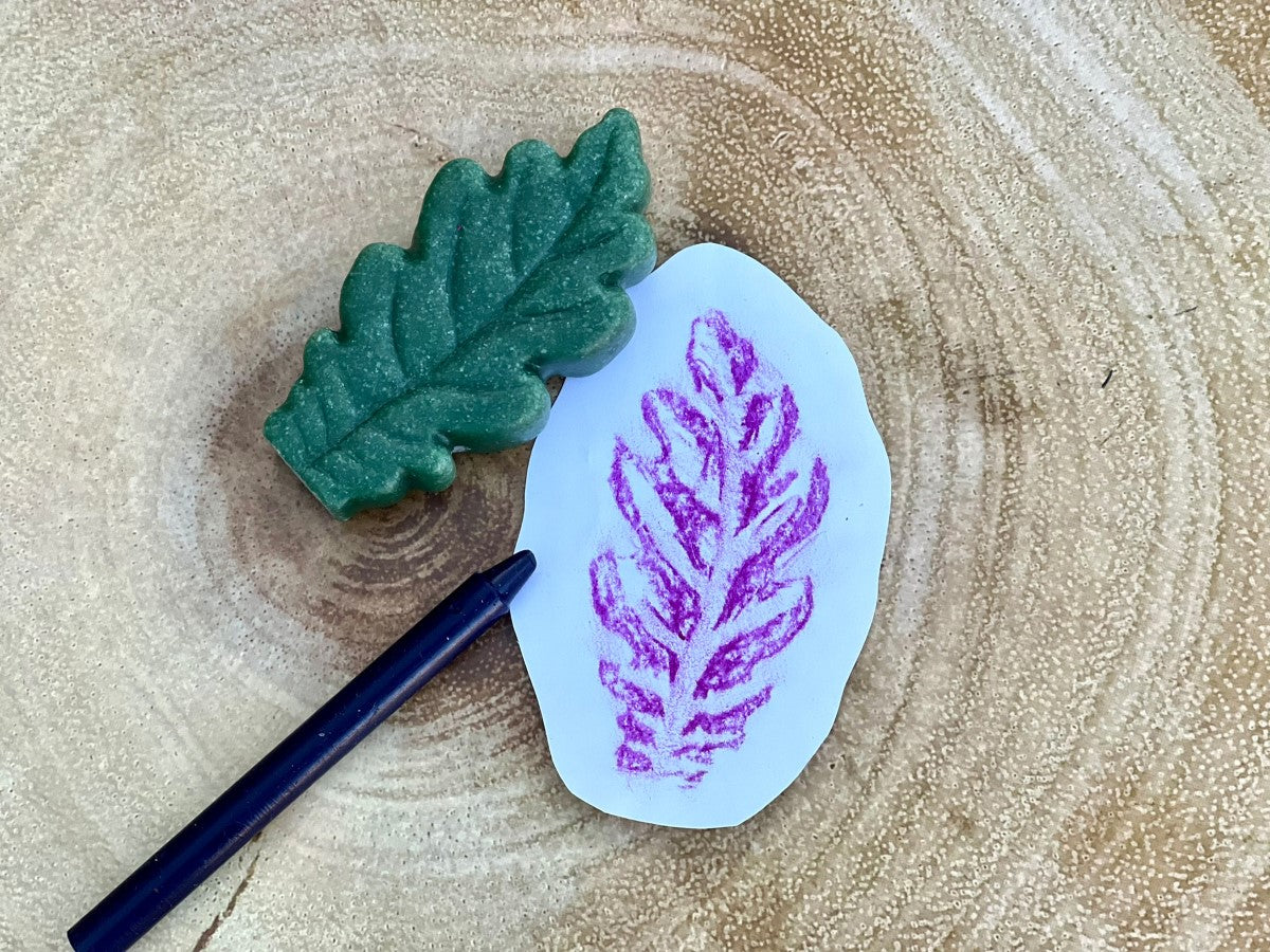 Sensory play stones - Leaves