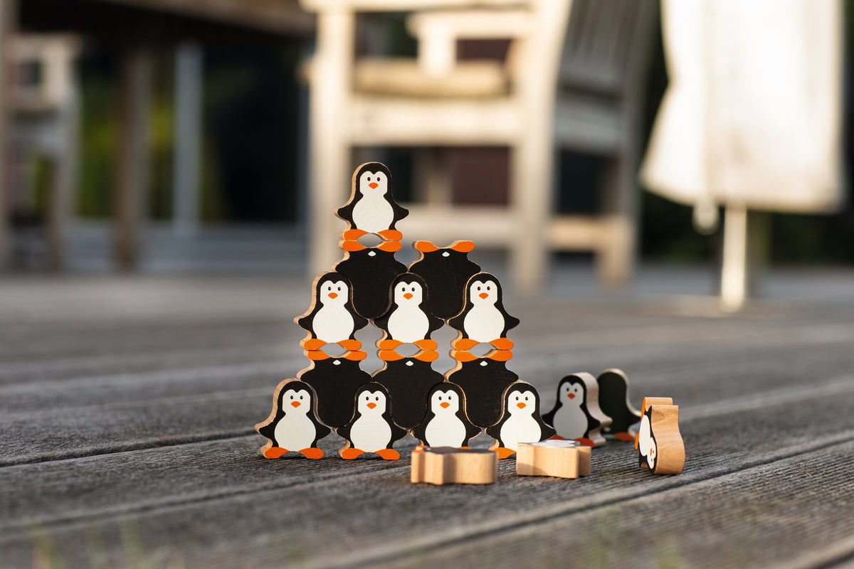 Penguin Stacking Game