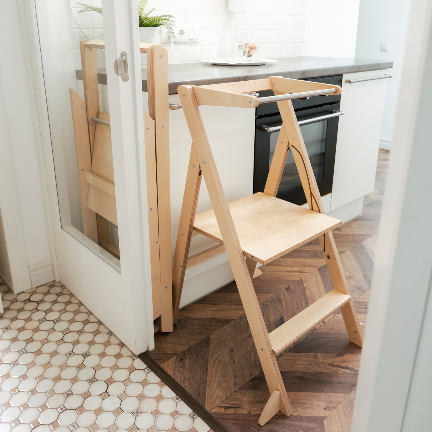 STEP'n'FOLD • Faltbarer Lernturm mit verstellbarer Höhe